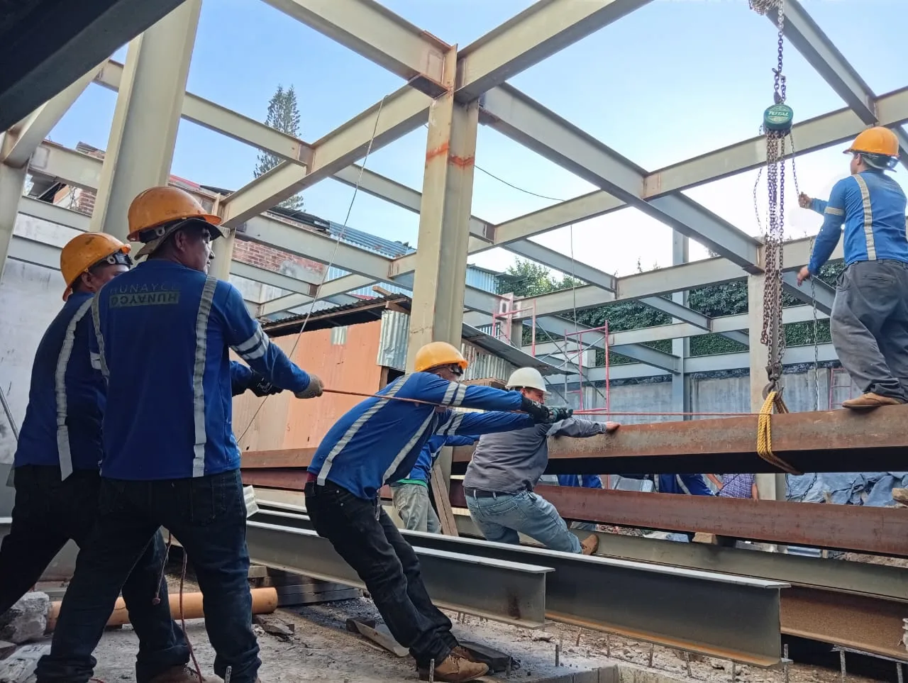 Proyecto de ingeniería civil ejecutado por Hunayco (3)